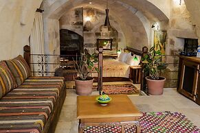 Sultan Cave Suites