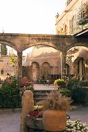 Sultan Cave Suites