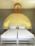 Agnadi Syros Beachfront Studios & Rooms