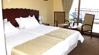 The Vineyards Spa & Resort