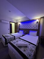 Dolphin Apart & Hotel