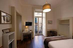 Napoli Class Luxury Rooms & Suites