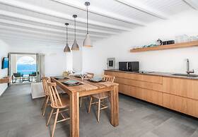 Dreambox Mykonos Suites and Mini Villas