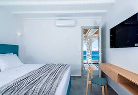 Dreambox Mykonos Suites and Mini Villas