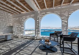 Dreambox Mykonos Suites and Mini Villas
