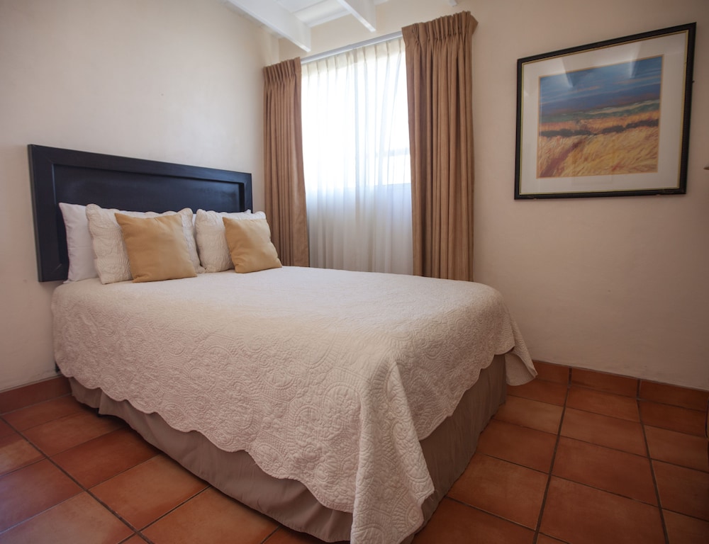 California Villas y Hotel
