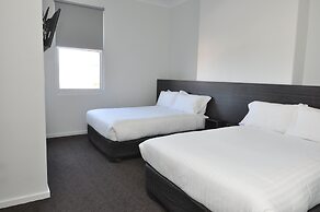 Queens Head Hotel
