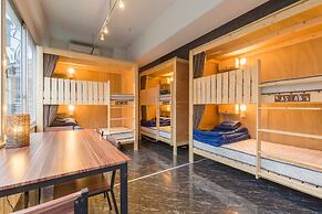 81's Inn Nakasu - Hostel