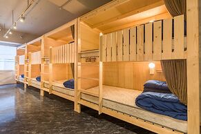 81's Inn Nakasu - Hostel