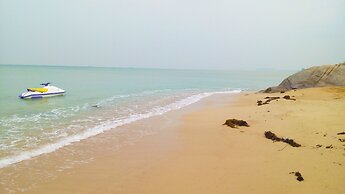 Golden Beach Resort