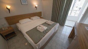 Mert Seaside Hotel