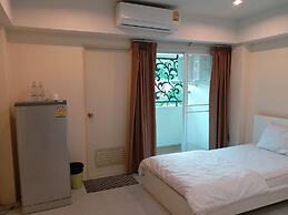 TongPrasit Place