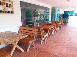 TongPrasit Place