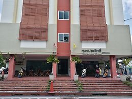 TongPrasit Place