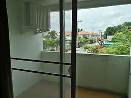 TongPrasit Place