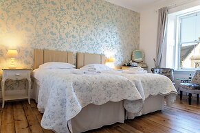Cawdor House