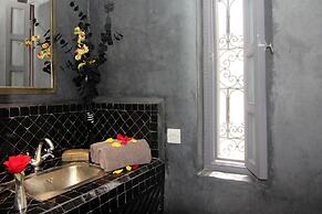 RIAD NAFORA
