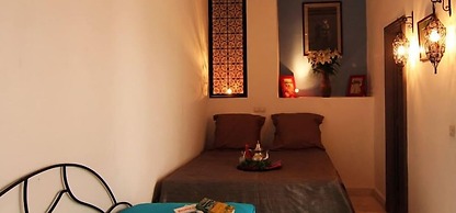 RIAD NAFORA