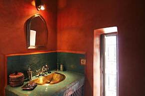 RIAD NAFORA