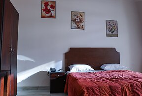 Grand Suites Hotel