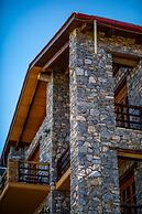 Azanias Chalet