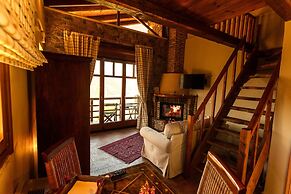 Azanias Chalet