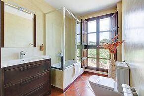 Masia Can Canyes & Spa