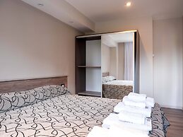 Leloir Suites & Meetings