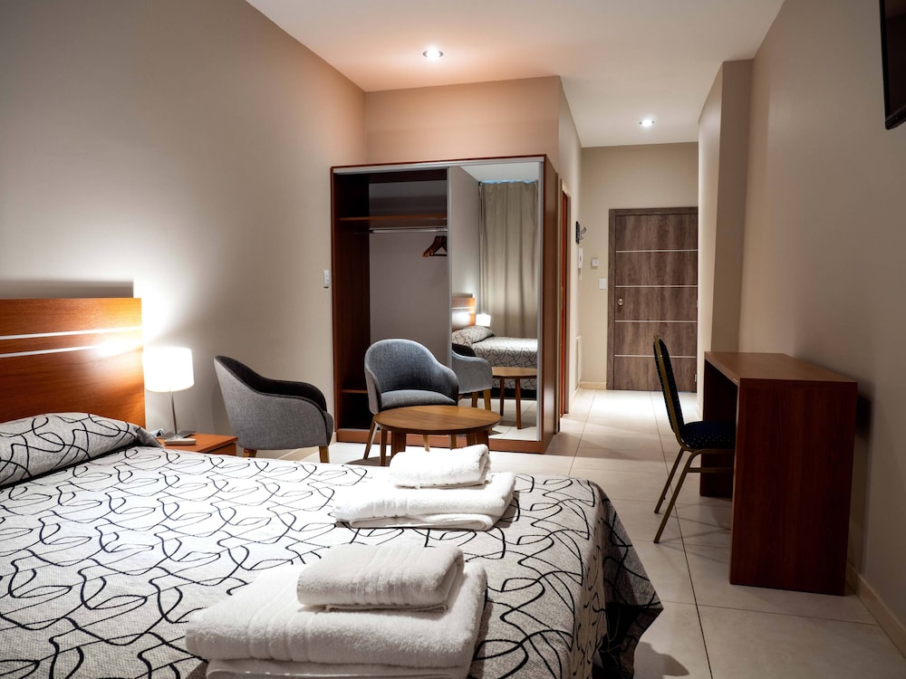 Leloir Suites & Meetings
