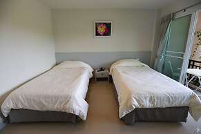 Rose Villa Resort