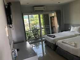 Rose Villa Resort