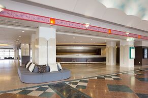 Toba Seaside Hotel