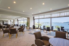 Toba Seaside Hotel