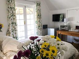 Howard's End Manor