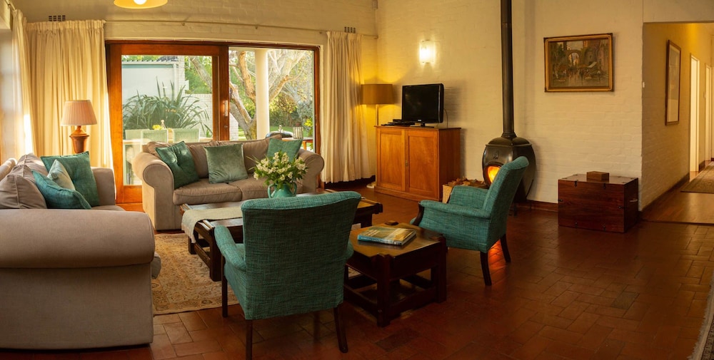 Constantia Villa