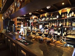 Village Inn
