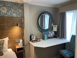 Abbey Inn