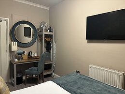Abbey Inn