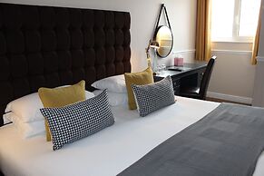 Badgers Mount Hotel