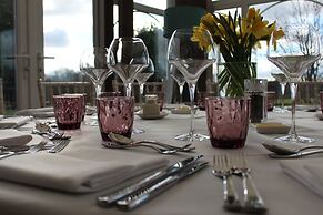 Badgers Mount Hotel