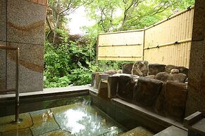 Kutsuroginoya Yuu