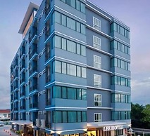 Lee Hotel