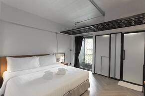 IR-ON Hotel