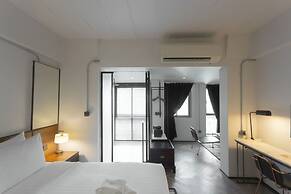 IR-ON Hotel