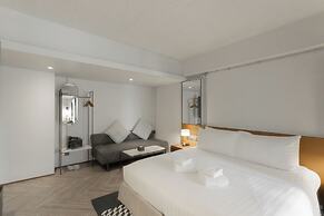 IR-ON Hotel
