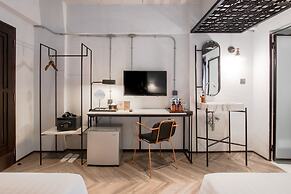 IR-ON Hotel