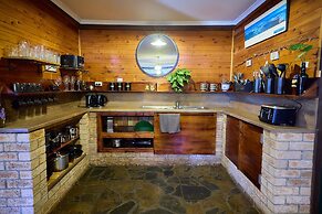 On The Wallaby Eco Lodge - Hostel
