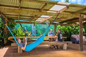 On The Wallaby Eco Lodge - Hostel