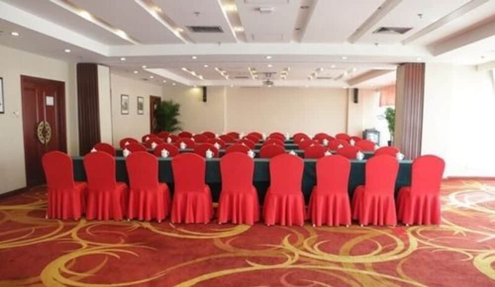 Huashan Mountain International Hotel