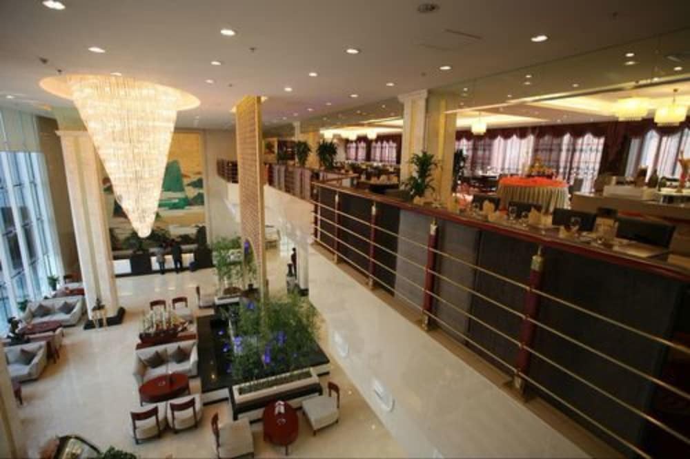 Huashan Mountain International Hotel